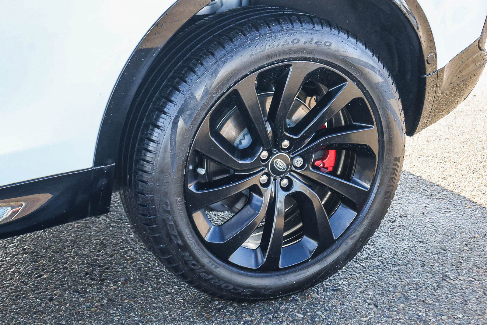 Used 2024 Land Rover Discovery Sport Dynamic SE image 10