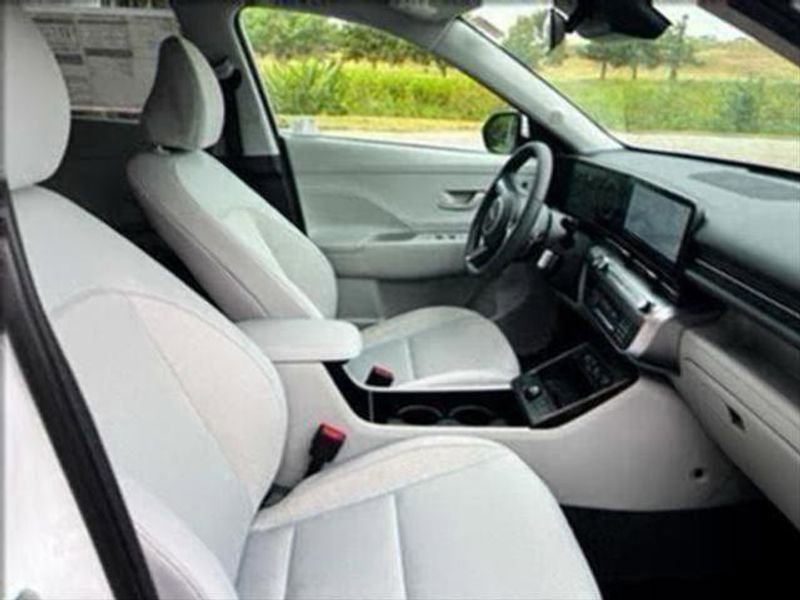 New 2025 Hyundai Santa Fe Calligraphy image 21