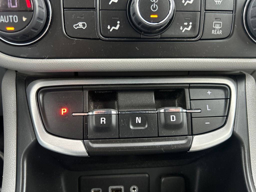 Used 2022 GMC Terrain SLE w/ Driver Convenience Package image 27