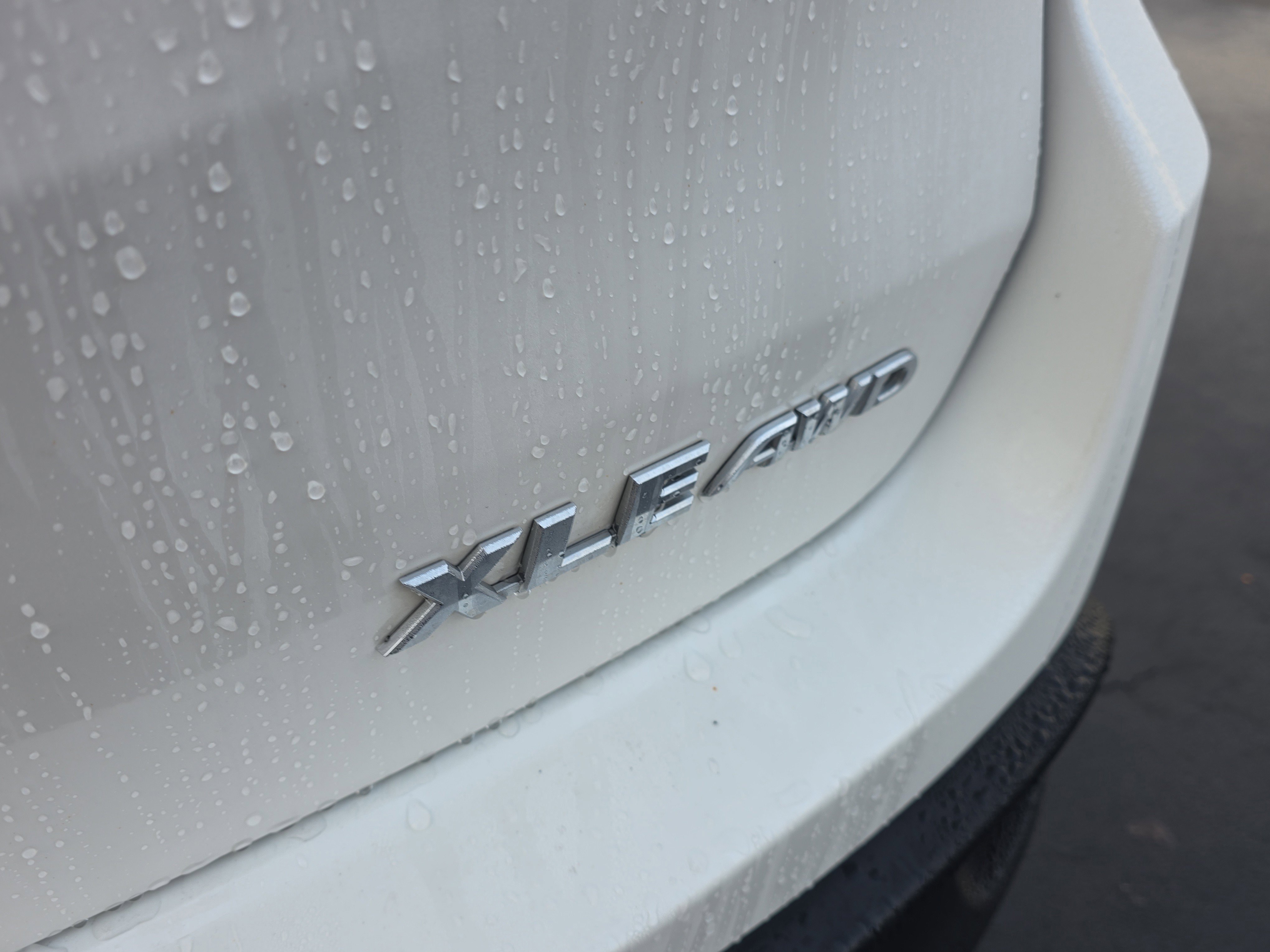 Used 2019 Toyota Highlander image 6