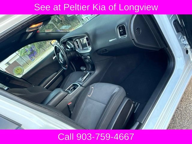 Used 2022 Dodge Charger SXT RWD image 9