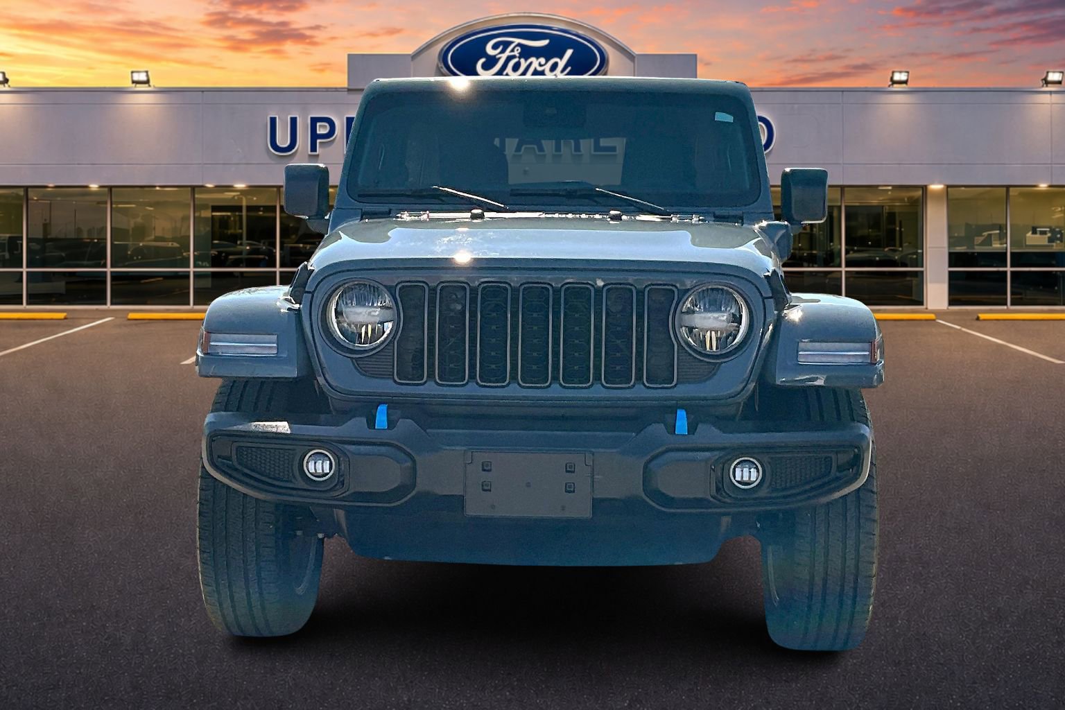 Used 2024 Jeep Wrangler Unlimited AWD/4WD image 3