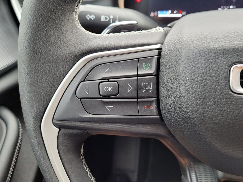 New 2025 Jeep Grand Cherokee Laredo X w/ Luxury Tech Group I image 21