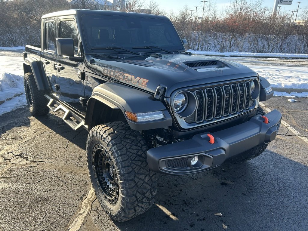 New 2025 Jeep Gladiator Mojave w/ Safety Group image 19