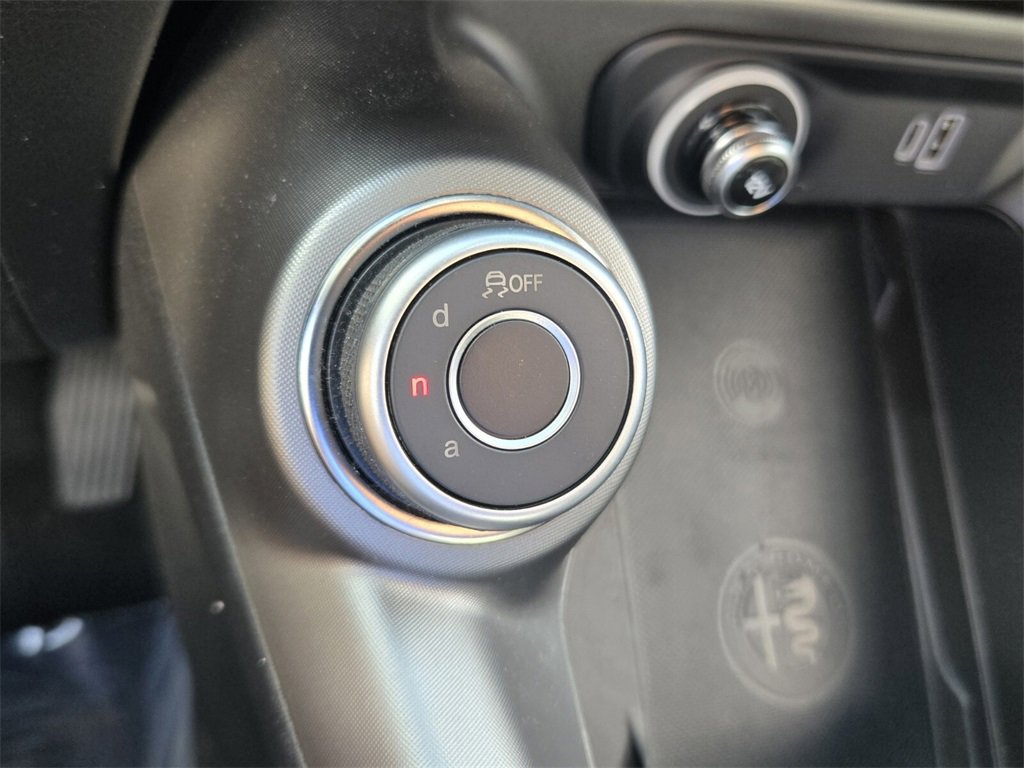 Used 2024 Alfa Romeo Tonale Ti w/ Active Assist Package image 23