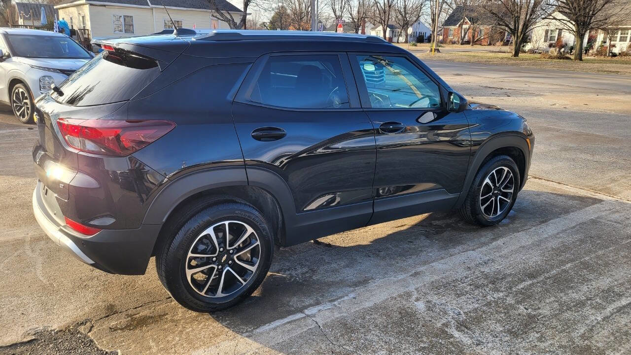 Used 2025 Chevrolet TrailBlazer LT w/ Driver Confidence Package image 6