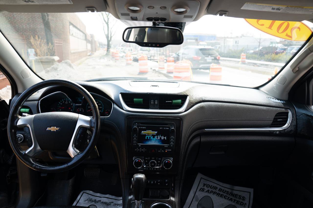 Used 2015 Chevrolet Traverse LTZ w/ LPO, 'HIT The Road' Package image 31