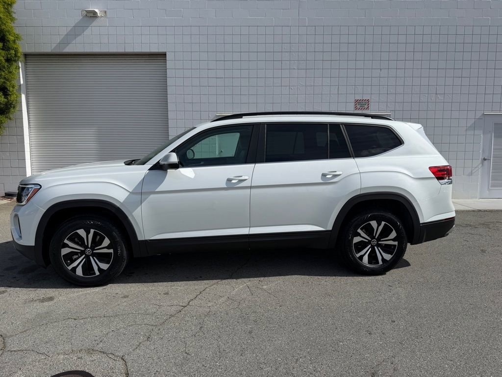 New 2026 Volkswagen Atlas SE image 3