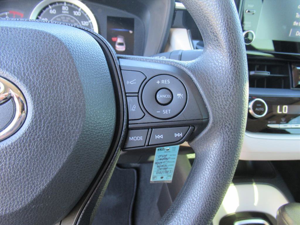 Used 2020 Toyota Corolla LE image 19