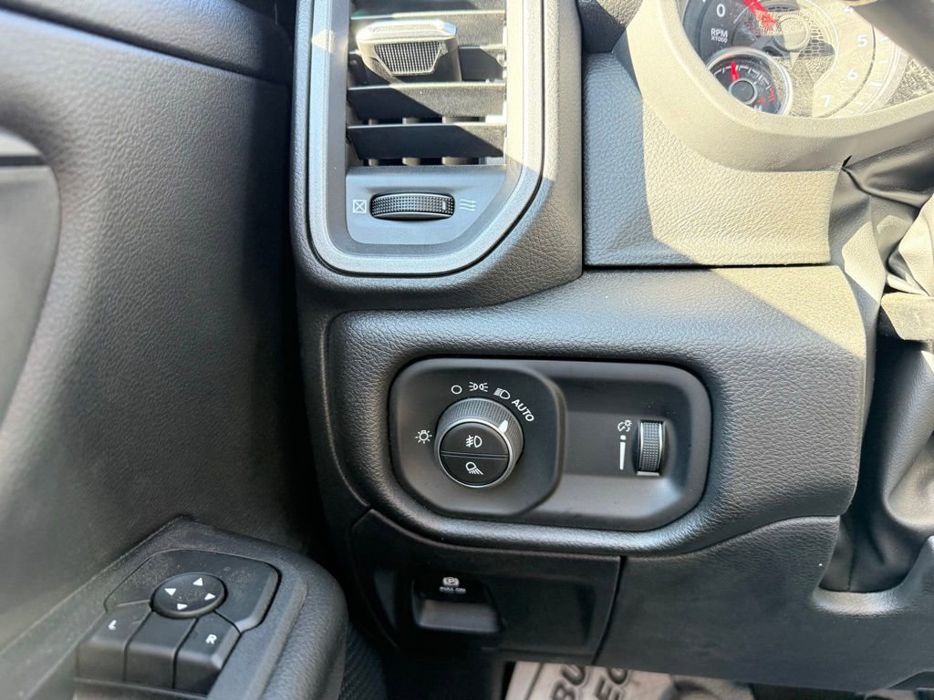 New 2026 RAM 1500 Express AWD/4WD image 15