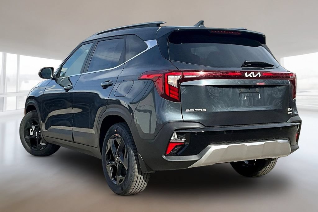 New 2026 Kia Seltos EX FWD image 3