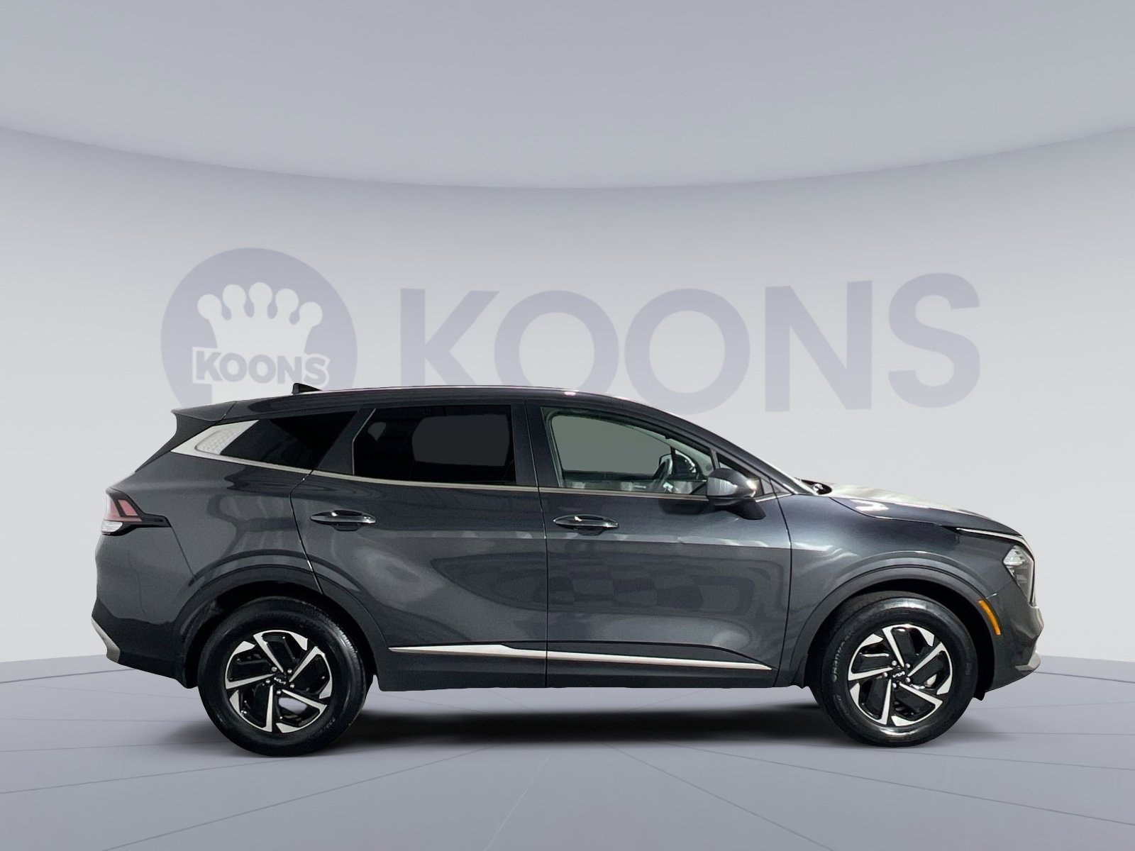Used 2023 Kia Sportage LX image 8