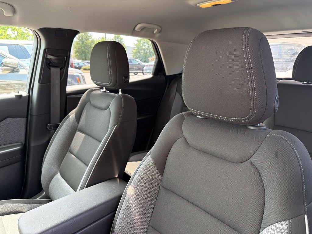 Used 2025 Chevrolet TrailBlazer LT FWD image 18