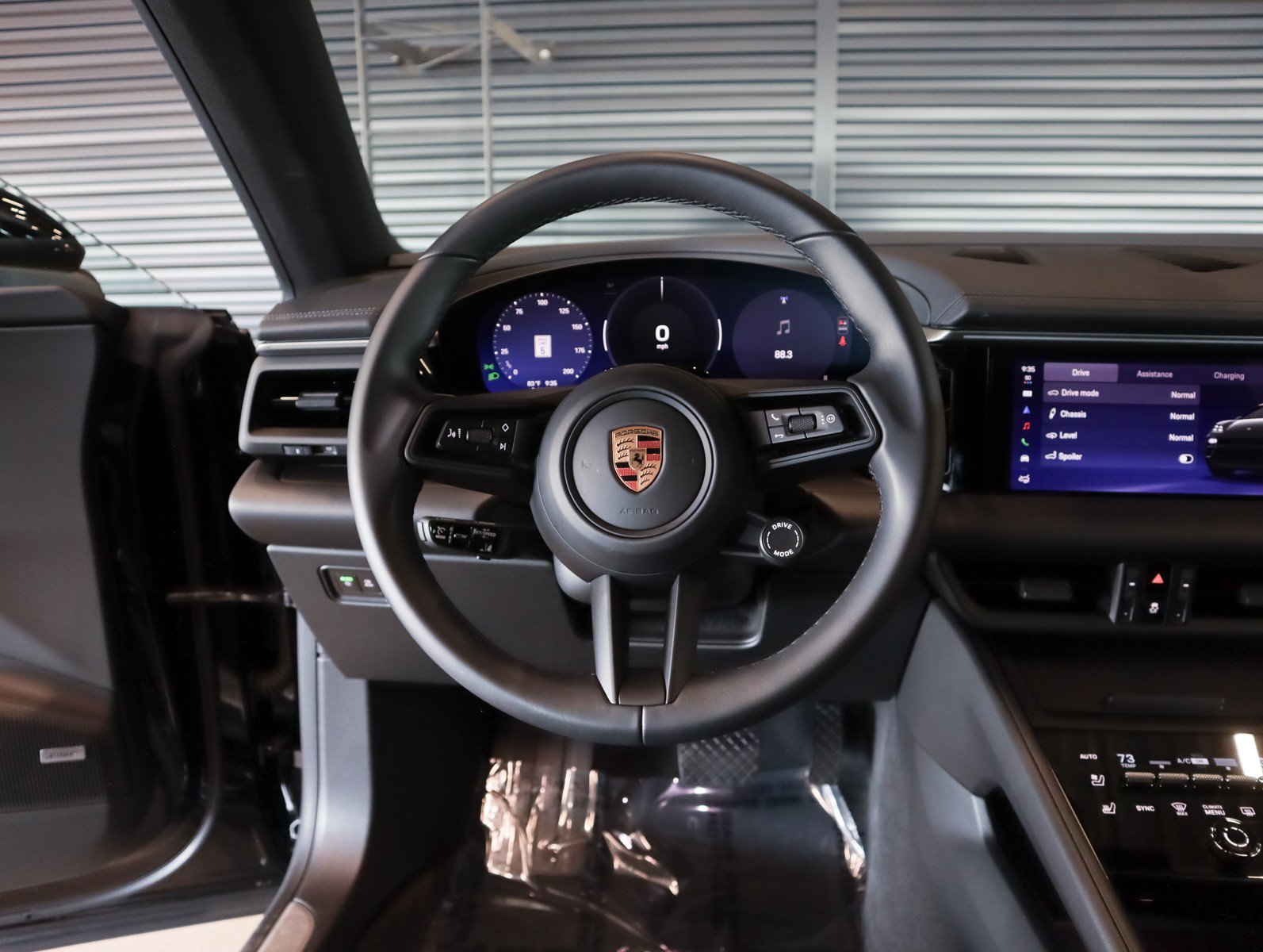 Certified 2026 Porsche Macan Electric RWD image 15