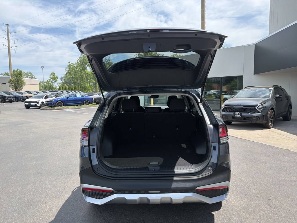 Used 2025 Kia Sportage LX AWD/4WD image 15