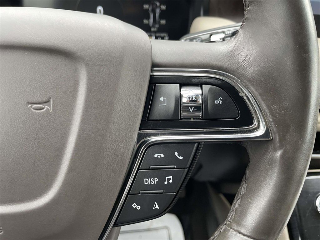 Certified 2023 Lincoln Nautilus Reserve w/ Equipment Group 201A image 26