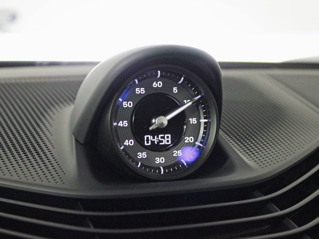 Certified 2025 Porsche Taycan image 28