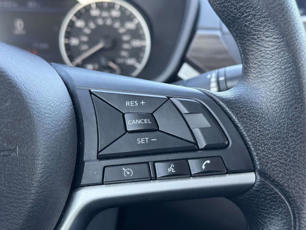 Used 2024 Nissan Altima 2.5 SV image 22