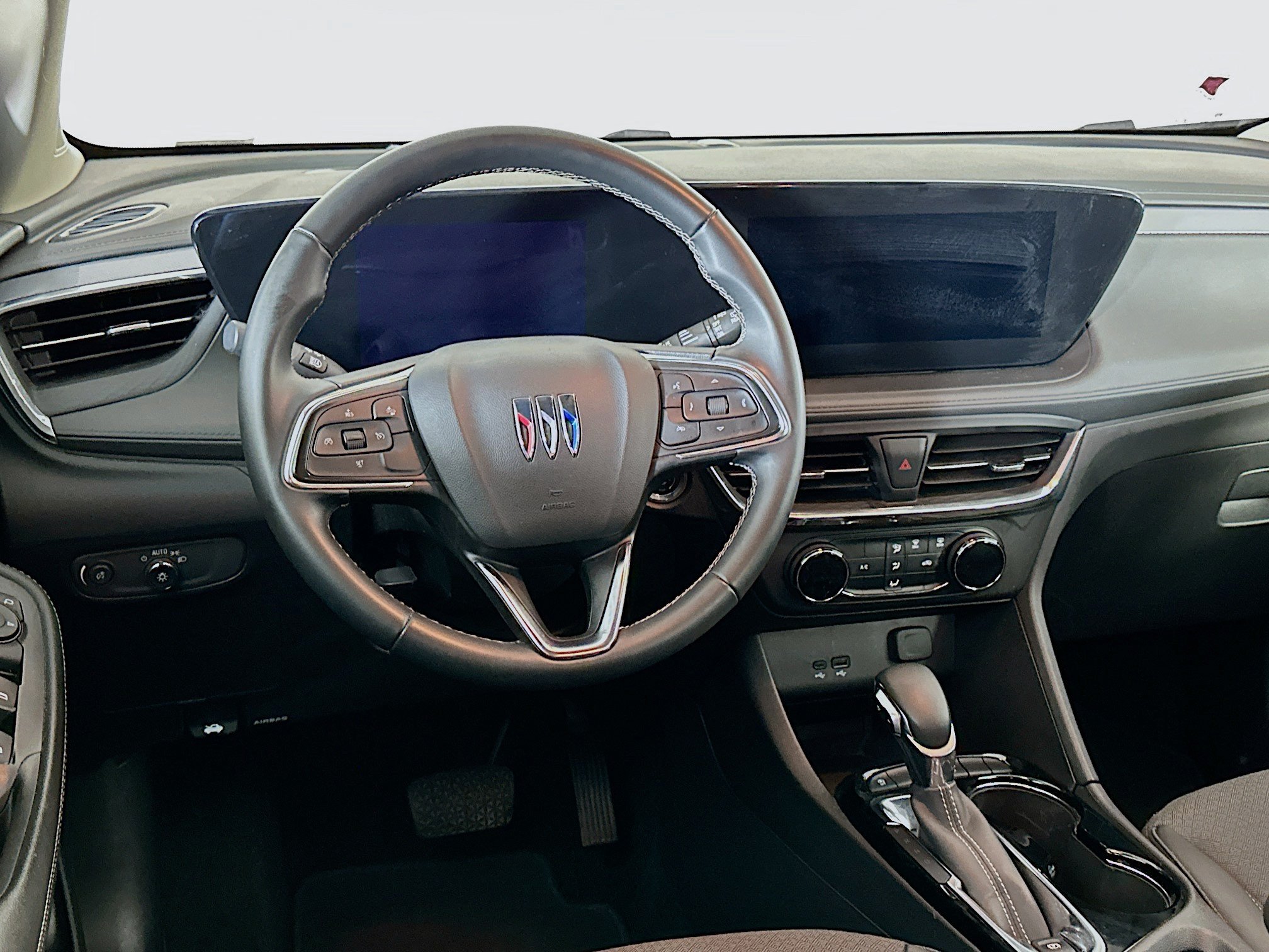 Used 2025 Buick Encore GX Preferred FWD image 17