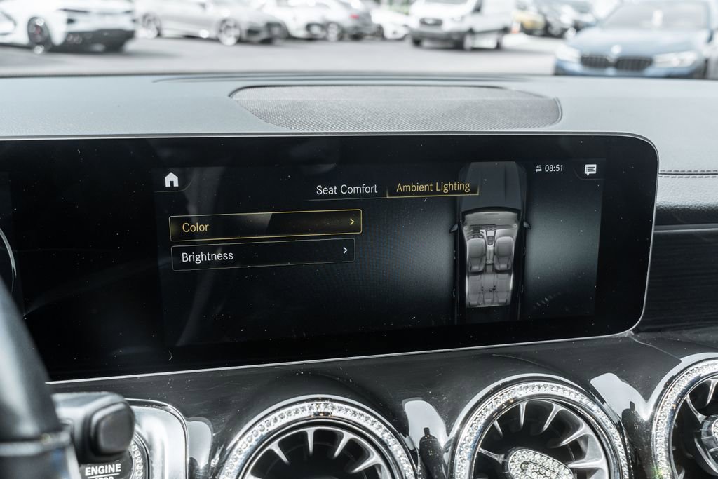 Used 2021 Mercedes-Benz GLB 250 GLB 250 image 8