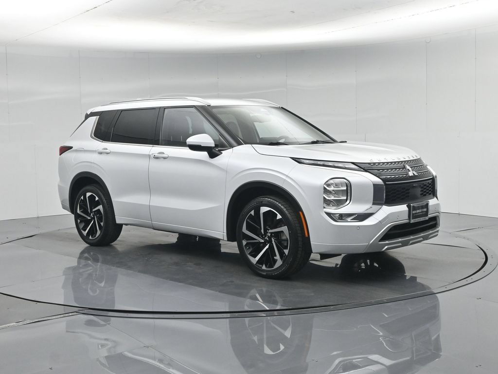 Used 2024 Mitsubishi Outlander SEL FWD image 21