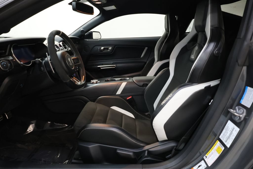 Used 2022 Ford Mustang Shelby GT500 w/ Carbon Fiber Track Pack RWD image 86