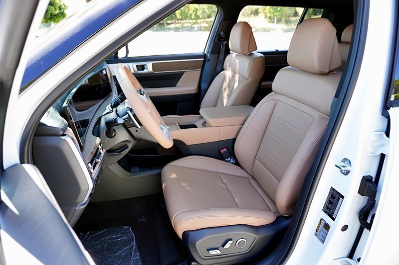 New 2025 Hyundai Santa Fe Limited image 19