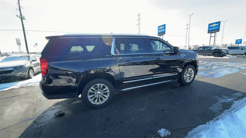 Used 2021 GMC Yukon XL SLT image 8