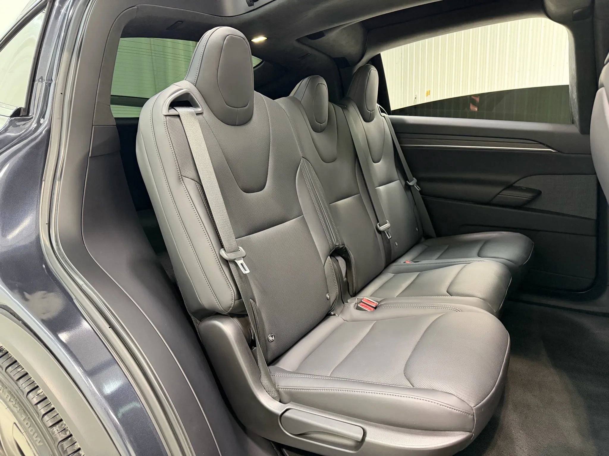 Used 2024 Tesla Model X image 22