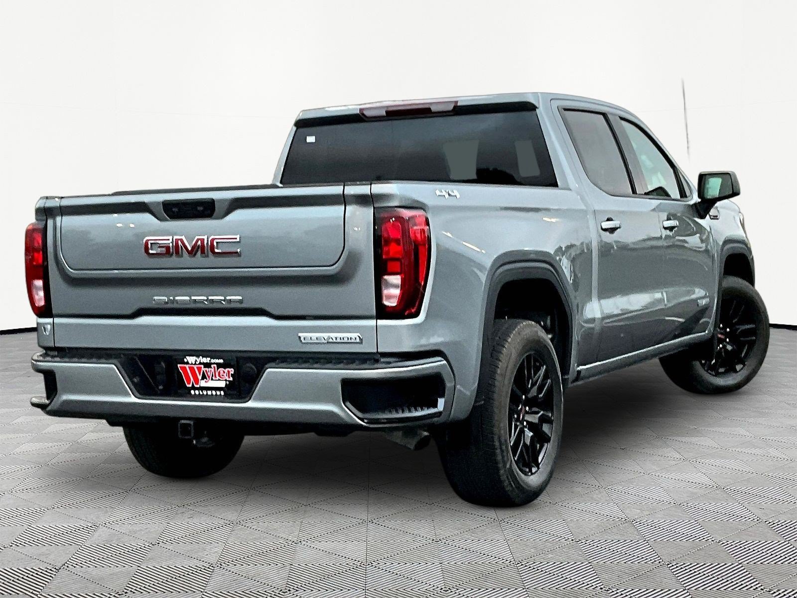 Used 2024 GMC Sierra 1500 Elevation AWD/4WD image 6