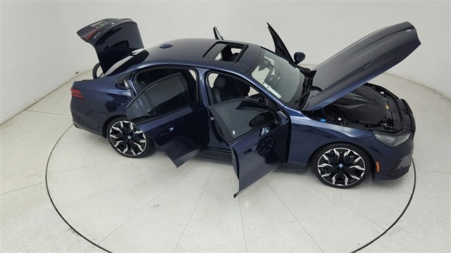 Used 2025 BMW i5 eDrive40i w/ M Sport Package image 81