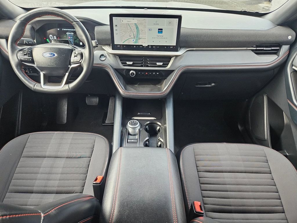 Used 2025 Ford Explorer ST-Line w/ ST-Line Street Pack image 19