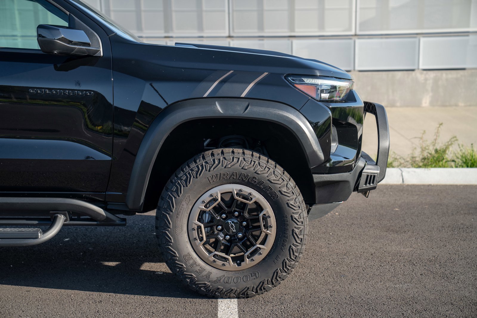 Used 2023 Chevrolet Colorado ZR2 w/ Desert Boss Special Edition AWD/4WD image 9