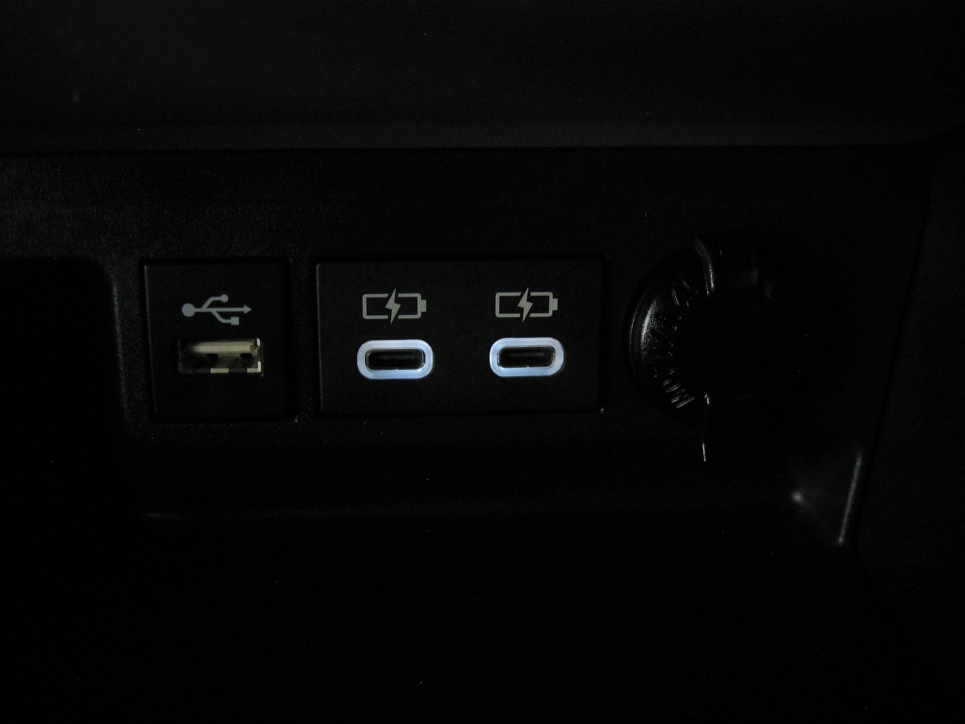 Used 2023 Toyota Highlander XLE image 19