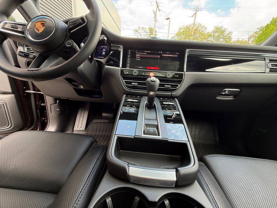 New 2026 Porsche Macan Turbo AWD/4WD image 16