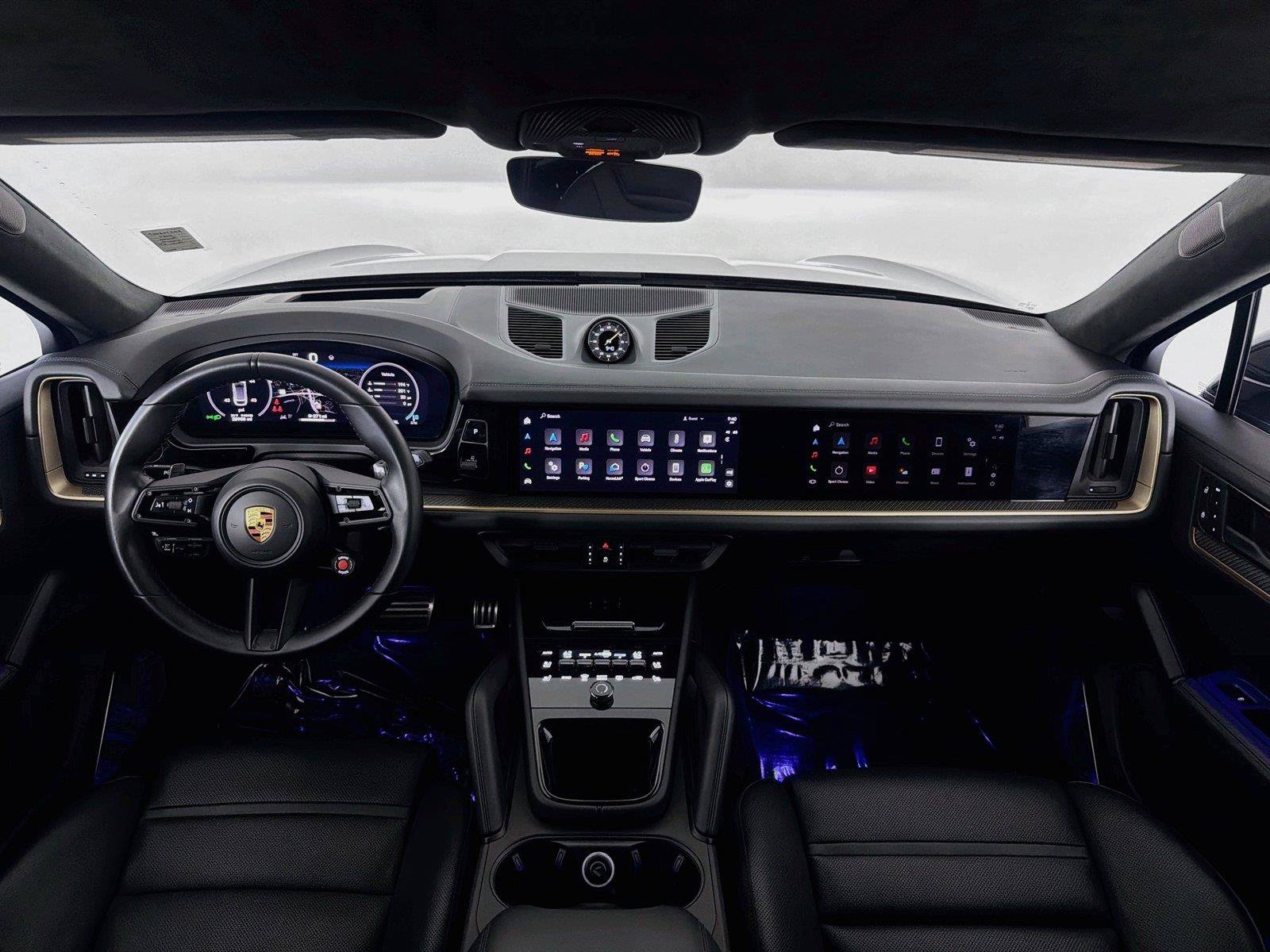 Certified 2024 Porsche Cayenne Turbo GT AWD/4WD image 16