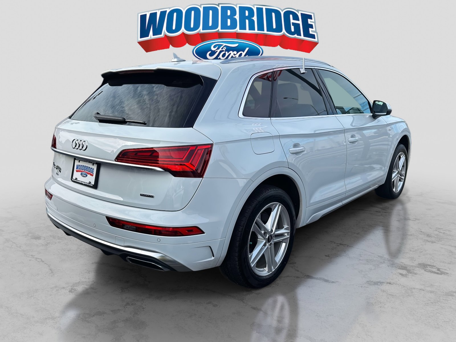 Used 2024 Audi Q5 e Premium Plus image 4