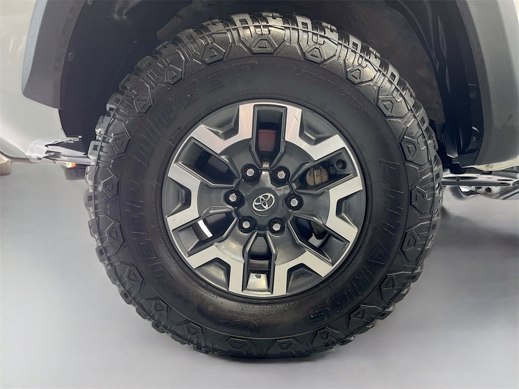 Used 2023 Toyota Tacoma TRD Off-Road image 29