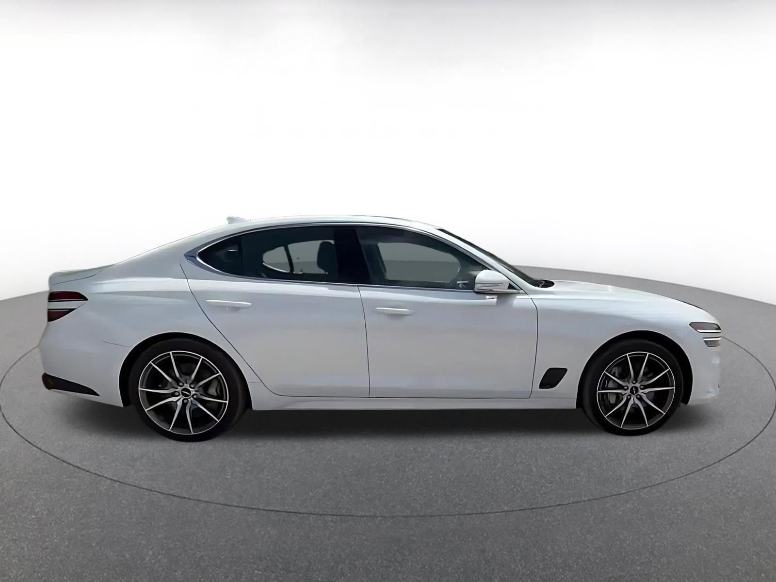 Used 2025 Genesis G70 2.5T AWD/4WD image 15