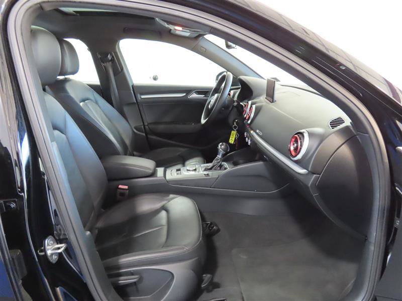 Used 2018 Audi A3 2.0T Premium image 34
