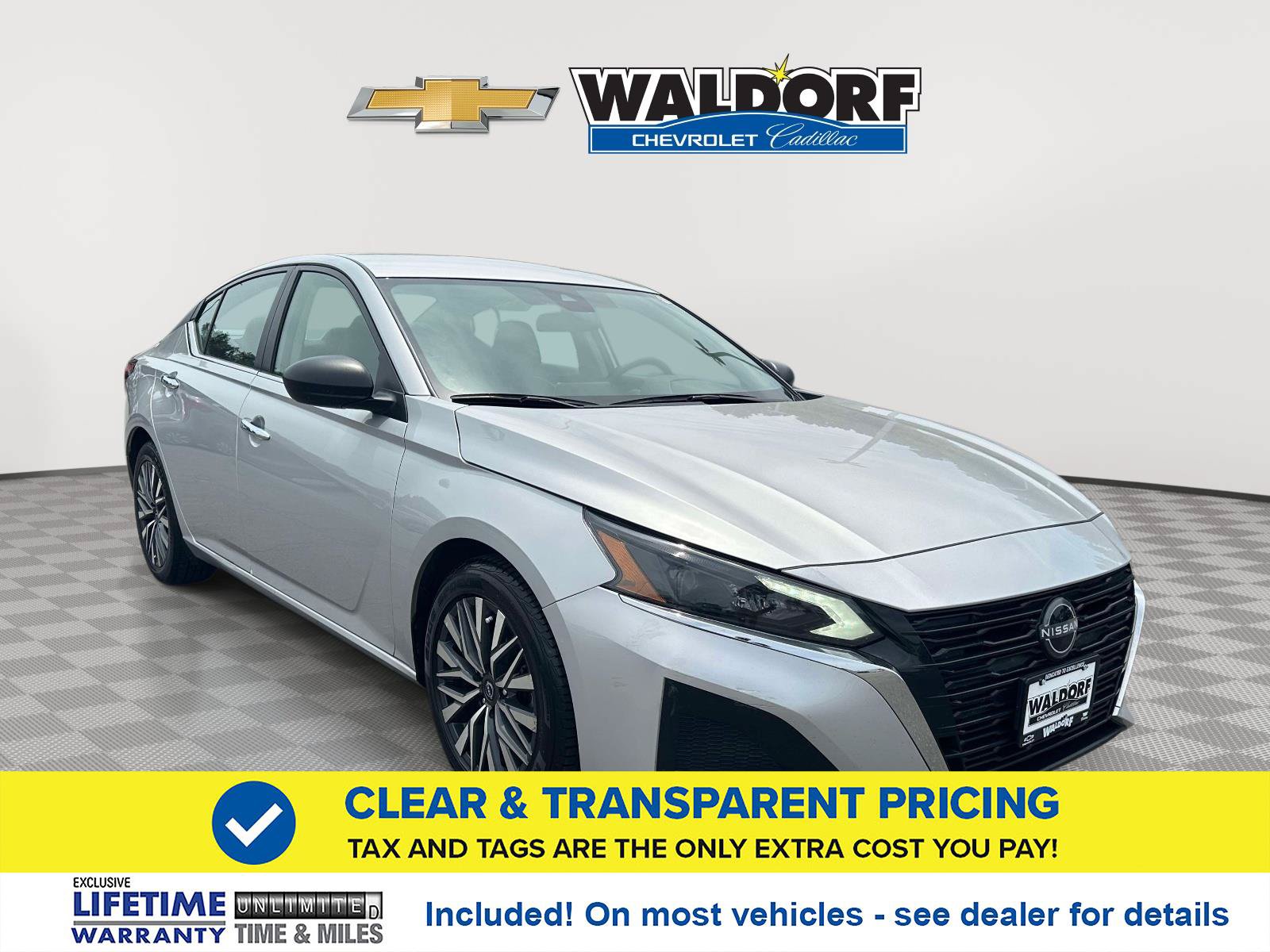 Used 2024 Nissan Altima 2.5 SV FWD image 1