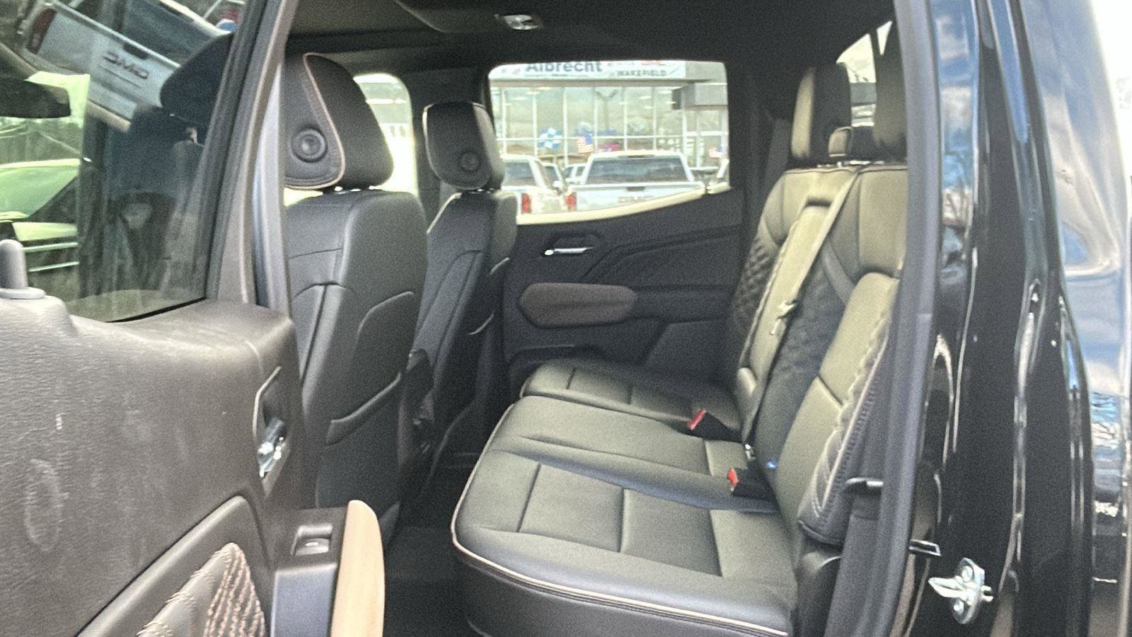 New 2026 GMC Canyon Denali image 30