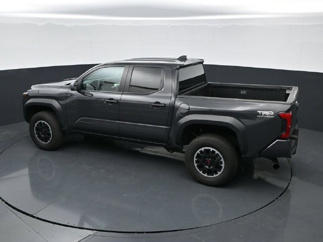 Used 2024 Toyota Tacoma TRD Off-Road AWD/4WD image 32