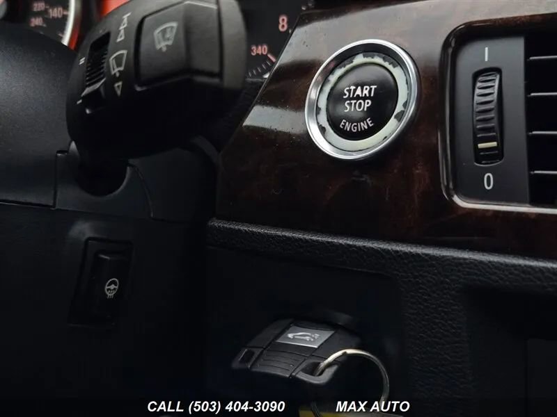 Used 2012 BMW 335i Coupe image 30