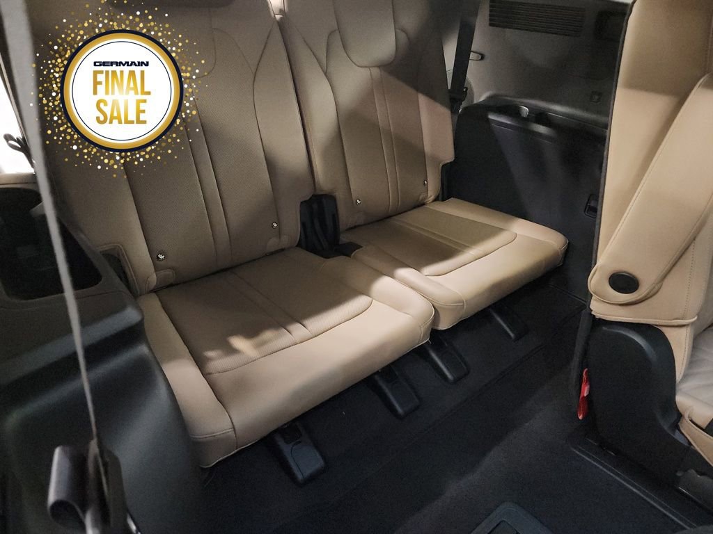 Certified 2025 Kia Sorento SX Prestige image 17