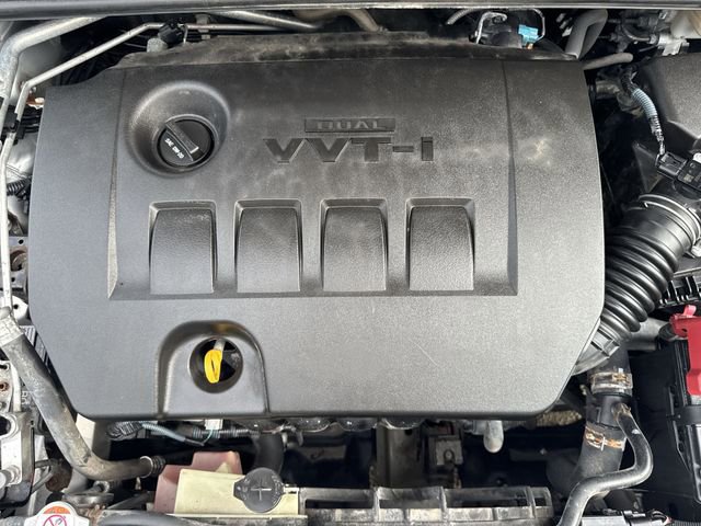 Used 2017 Toyota Corolla SE w/ SE Premium Package image 30