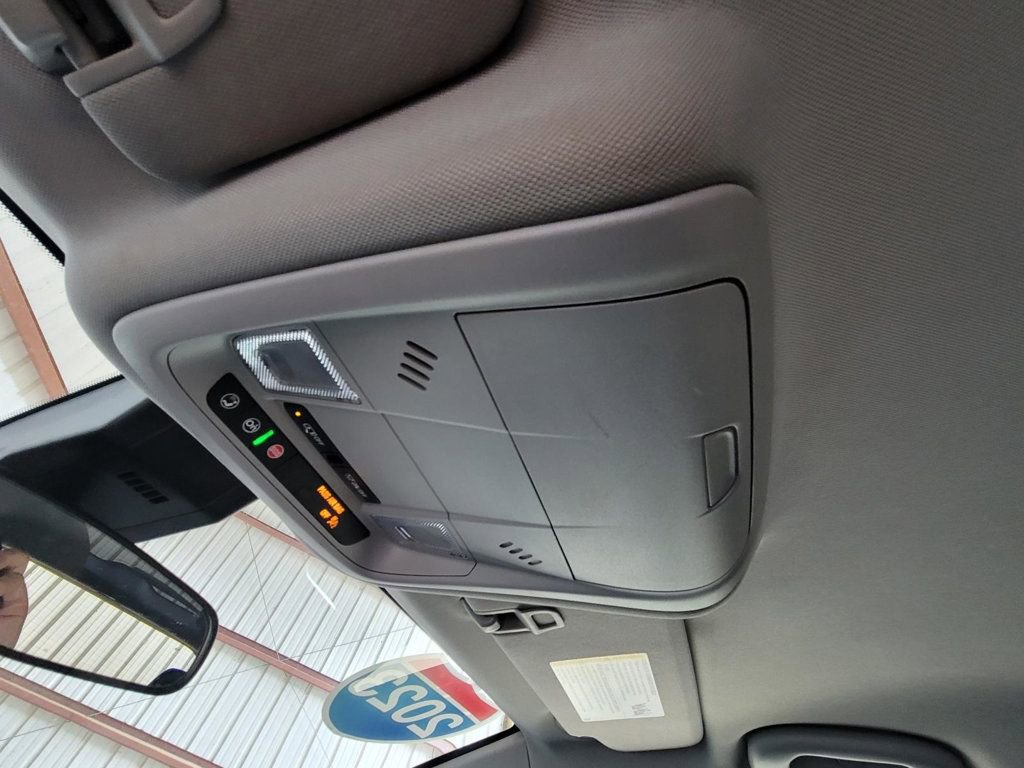 Used 2022 Chevrolet Equinox LT image 24