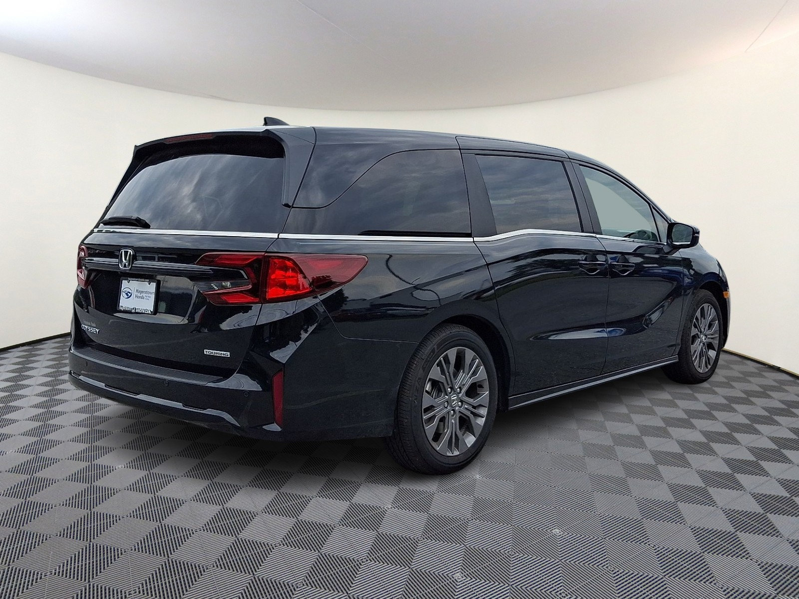Used 2025 Honda Odyssey Touring image 6