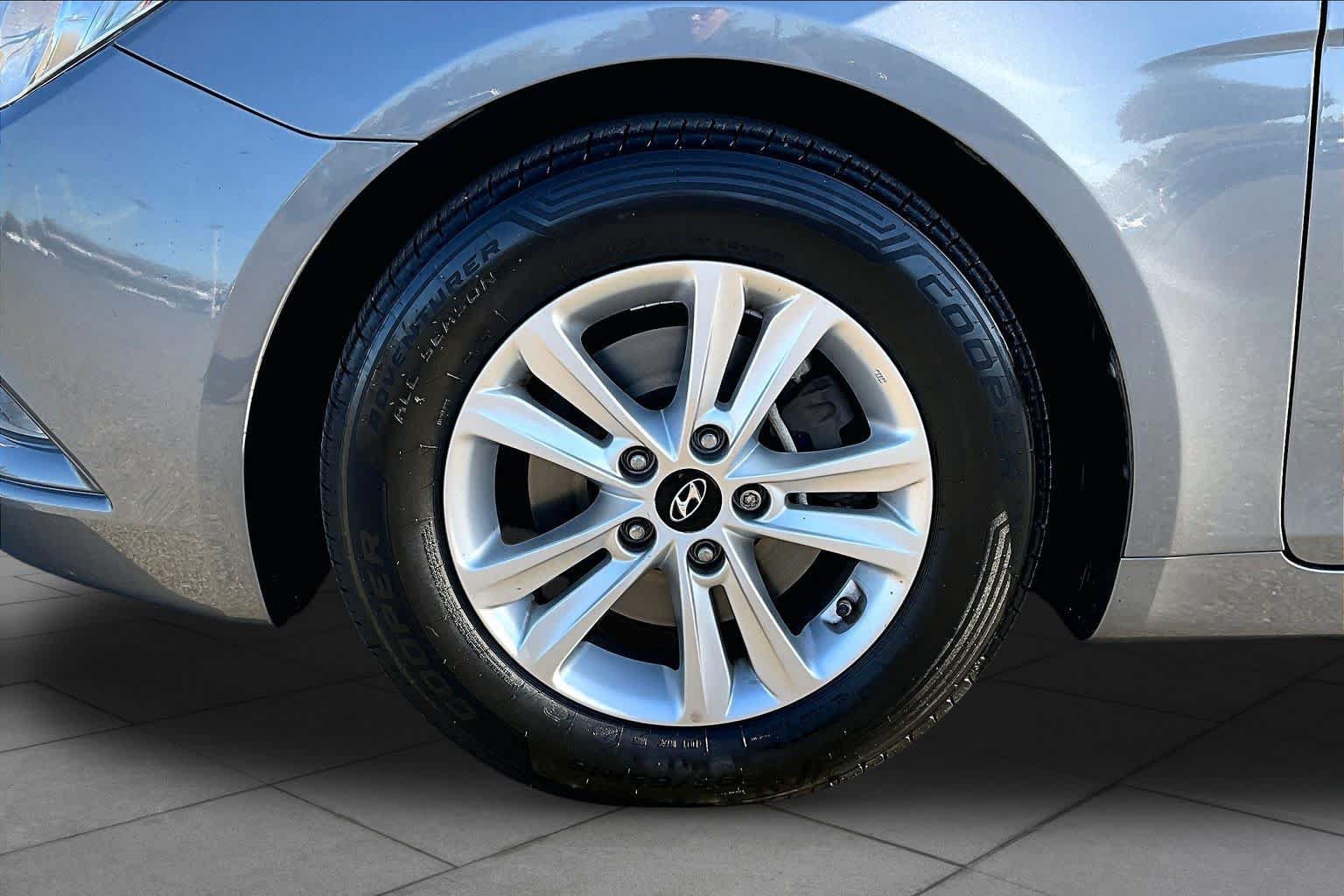 Used 2013 Hyundai Sonata GLS w/ Popular Equipment Pkg FWD image 10