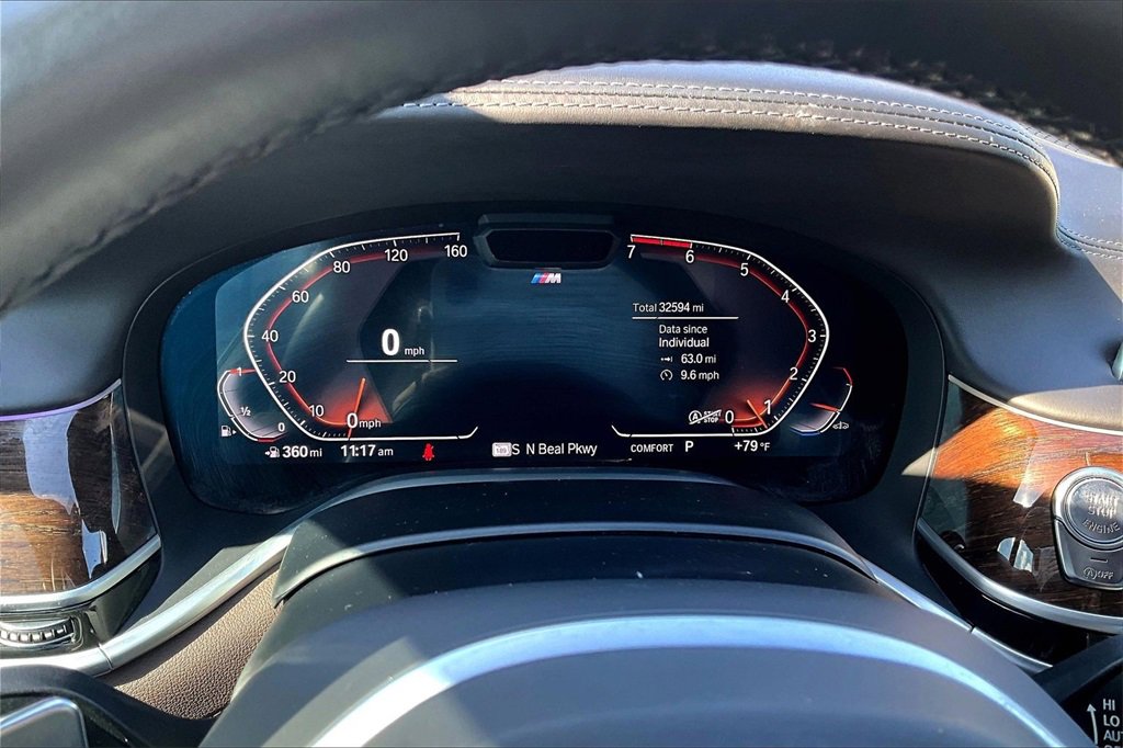 Used 2022 BMW 750i xDrive w/ Luxury Rear Seating Package image 12